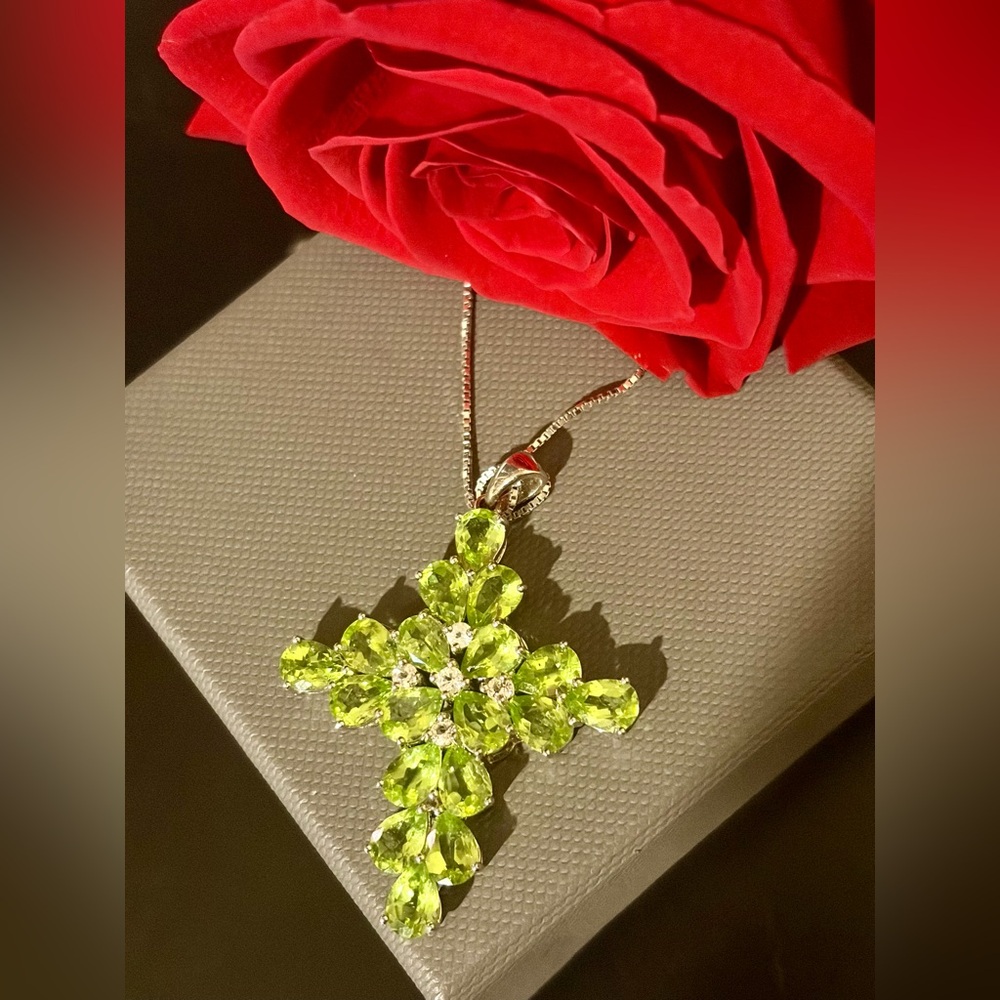 Sterling Silver 925 Peridot and White Topaz Gemstone Cross Pendant Necklace - Picture 7 of 9